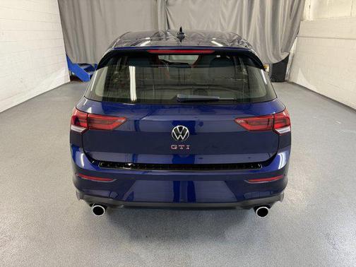 2023 Volkswagen Golf GTI 2.0T SE DSG