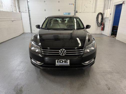 2015 Volkswagen Passat 1.8T Limited Edition