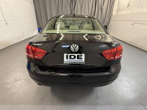 2015 Volkswagen Passat 1.8T Limited Edition