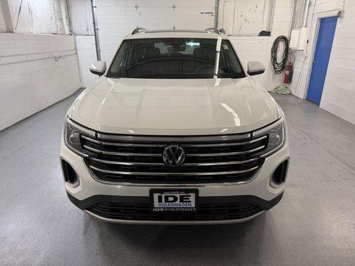 2024 Volkswagen Atlas 2.0T SE w/Technology 4MOTION