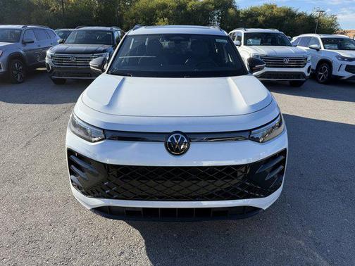 2025 Volkswagen Tiguan 2.0T SE R-Line Black 4MOTION