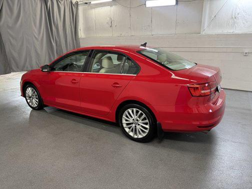2015 Volkswagen Jetta Auto SE w/Connectivity/Navigation