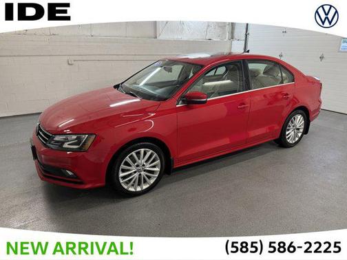 2015 Volkswagen Jetta Auto SE w/Connectivity/Navigation