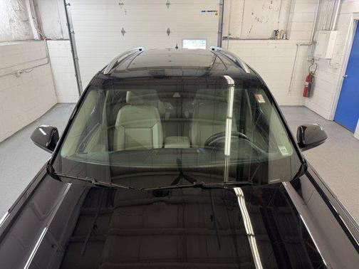 Deep Black Pearl 2021 Volkswagen Atlas 3.6L SEL