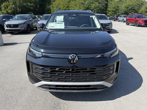 2025 Volkswagen Tiguan 2.0T SE 4MOTION