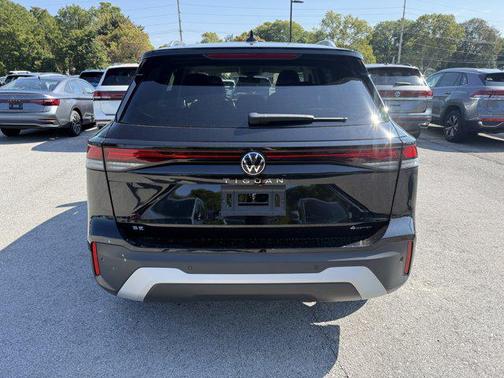 2025 Volkswagen Tiguan 2.0T SE 4MOTION