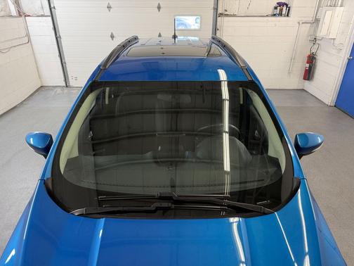 Blue Candy Metallic Tinted Clearcoat 2019 Ford EcoSport SE