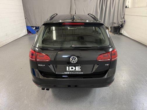 2017 Volkswagen Golf SportWagen TSI S
