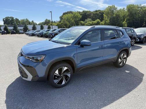 2025 Volkswagen Taos SE