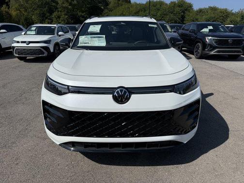 2025 Volkswagen Tiguan 2.0T SE R-Line Black 4MOTION