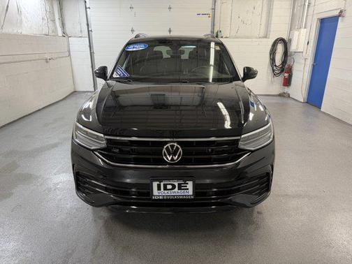 2022 Volkswagen Tiguan 2.0T SE R-Line Black 4MOTION