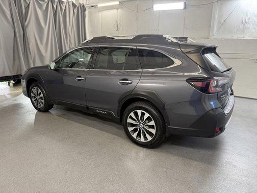 2023 Subaru Outback Touring