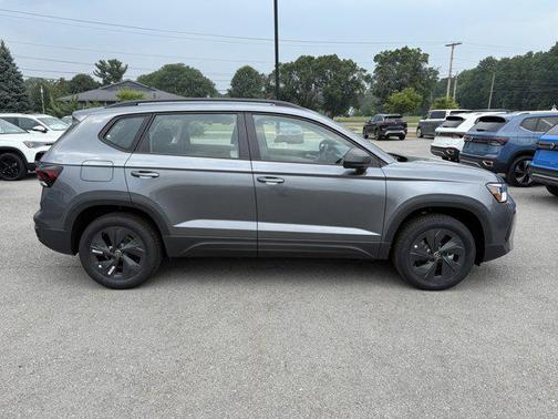 2025 Volkswagen Taos S
