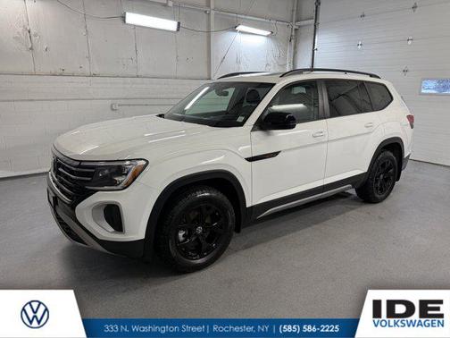 2025 Volkswagen Atlas 2.0T Peak Edition