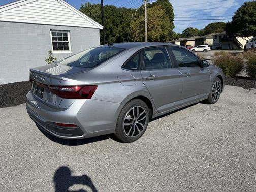 2025 Volkswagen Jetta 1.4T SE