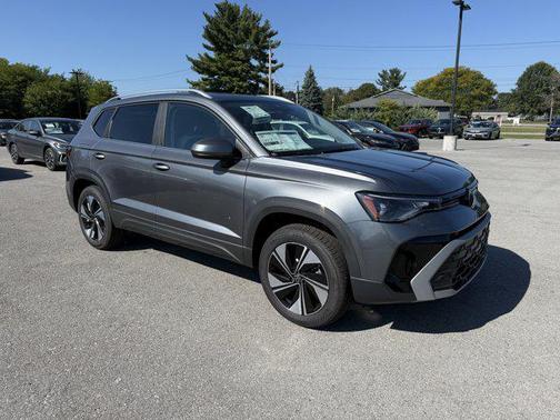 2025 Volkswagen Taos SE