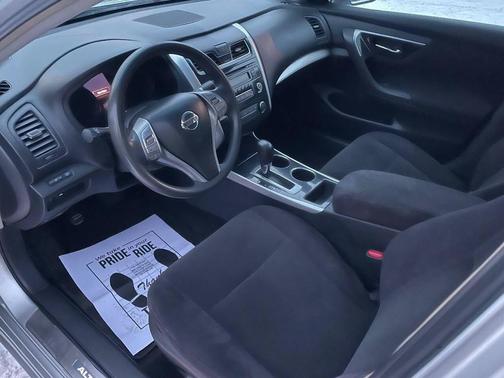 Brilliant Silver 2013 Nissan Altima 2.5 S