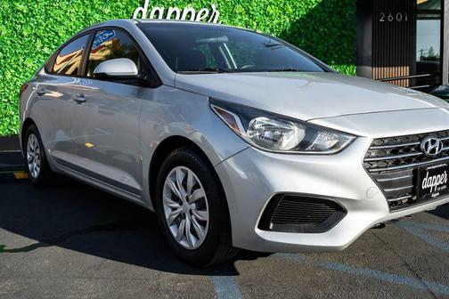 2019 Hyundai Accent SE