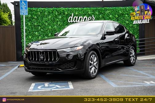 Nero 2017 Maserati Levante Base