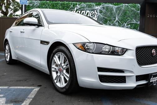 2018 Jaguar XE 25t Premium