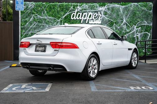2018 Jaguar XE 25t Premium
