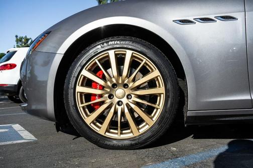 2017 Maserati Ghibli Base