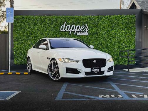 2017 Jaguar XE 35t R-Sport