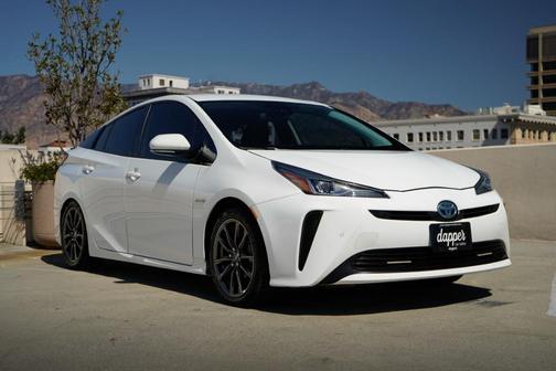 2019 Toyota Prius L