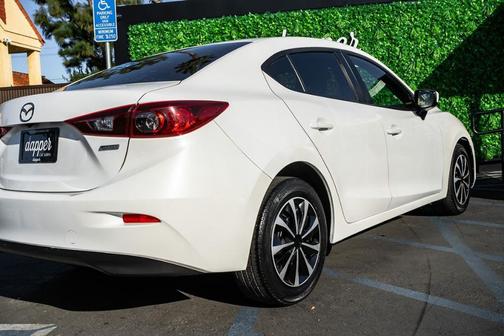 2018 Mazda Mazda3 Sport