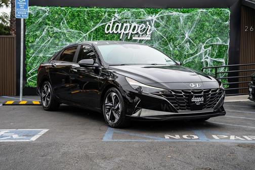 2022 Hyundai ELANTRA Limited