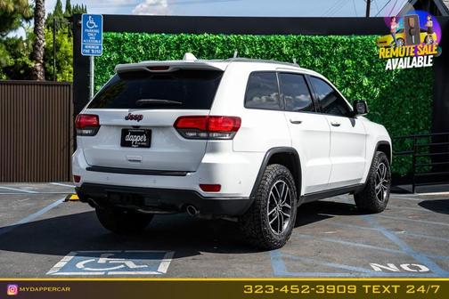 Bright White Clearcoat 2017 Jeep Grand Cherokee Trailhawk