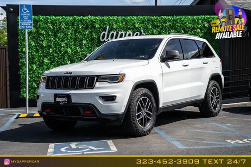 Bright White Clearcoat 2017 Jeep Grand Cherokee Trailhawk
