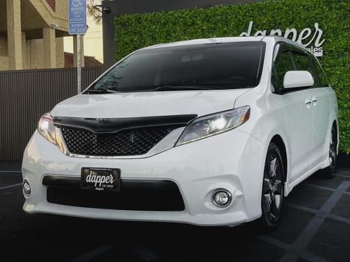 2016 Toyota Sienna SE