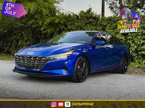 2022 Hyundai ELANTRA SEL
