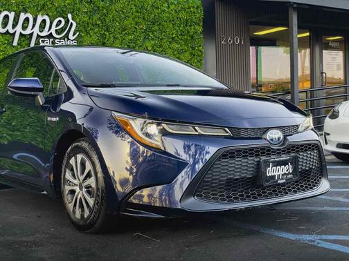2020 Toyota Corolla Hybrid LE