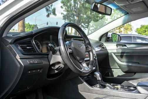 2018 Hyundai SONATA Limited