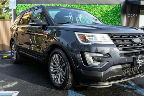 2017 Ford Explorer Platinum