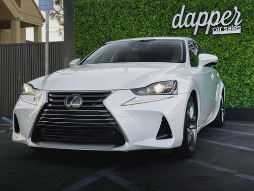 2018 Lexus IS 300 Base