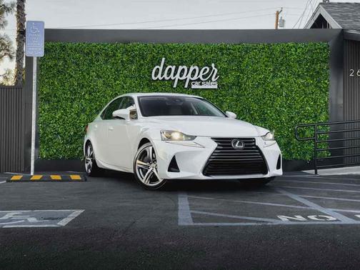 2018 Lexus IS 300 Base