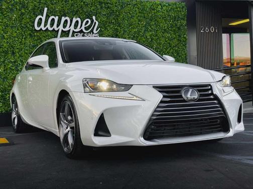 2018 Lexus IS 300 Base