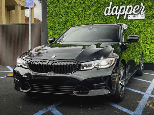 2021 BMW 330 i