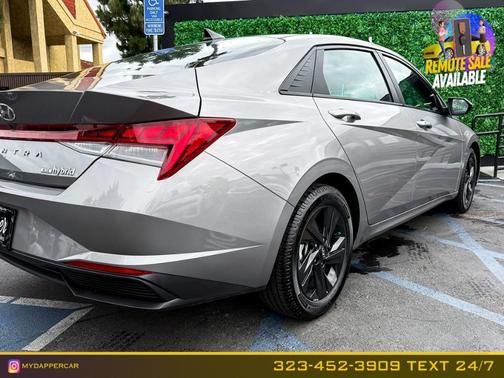 Metal 2023 Hyundai ELANTRA HEV Blue