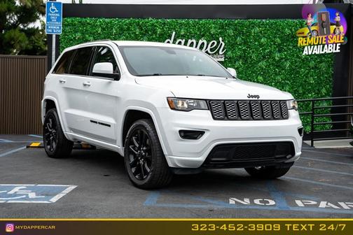 Bright White Clearcoat 2021 Jeep Grand Cherokee Laredo X