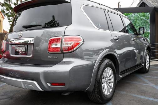 2017 Nissan Armada SV