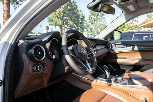 2019 Alfa Romeo Stelvio Ti