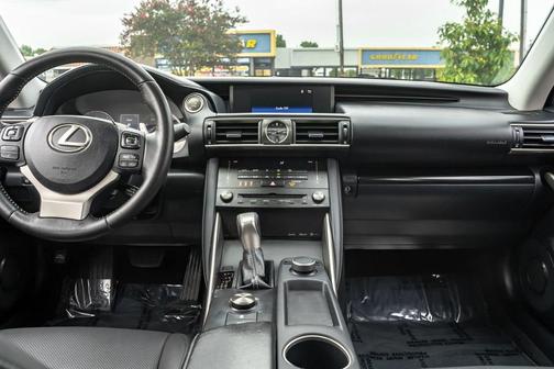 2018 Lexus IS 300 Base