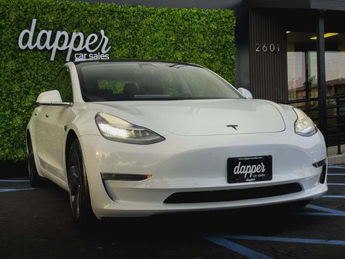 2019 Tesla Model 3 Standard Range Plus
