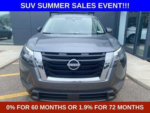 2025 Nissan Pathfinder SV