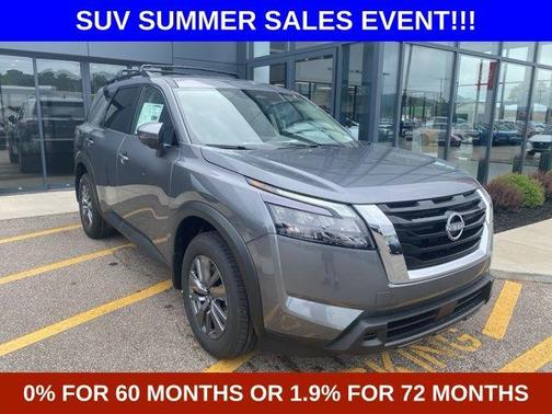 2025 Nissan Pathfinder SV