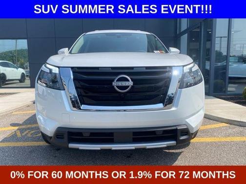 2025 Nissan Pathfinder SL
